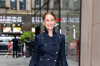 Inspirasi Gaya Stylish Lola Tung Bareng Koleksi Tas yang Bikin Look-nya Makin Kece!