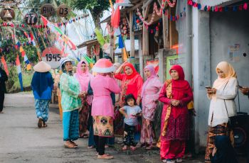5 Hadiah Lomba Agustusan 2025 yang Bikin Ibu-Ibu Komplek Auto Semangat!