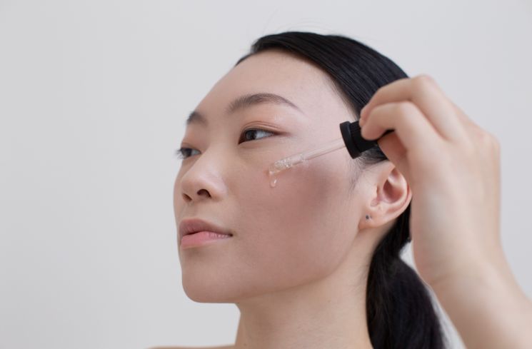 Ilustrasi Serum Eksfoliasi (freepik/freepik)