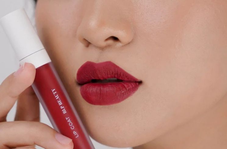 Liptisk warna merah (blpbeauty.com)