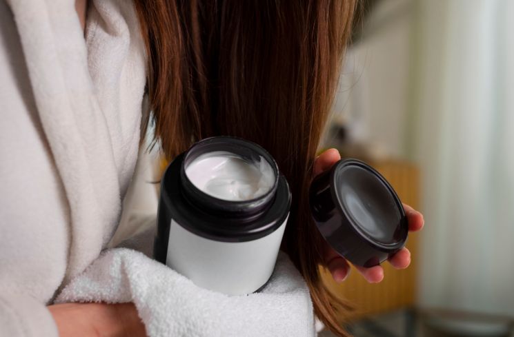 Ilustrasi hair protein cream (Freepik/freepik)