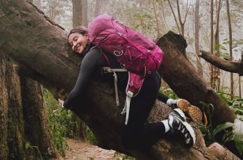 Naik Gunung Tapi Tinggalin Sampah? Awkarin Soroti Kurangnya Kesadaran Pendaki