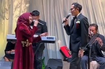 Duet Bareng di Nikahan Anak, Ikke Nurjanah dan Aldi Bragi Buktiin Bisa Akur Meski Udah Cerai!