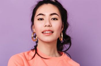 Lagi Tren di Kalangan Cewek, Ini Tips Merawat Piercing Biar Tetap Kece dan Aman!