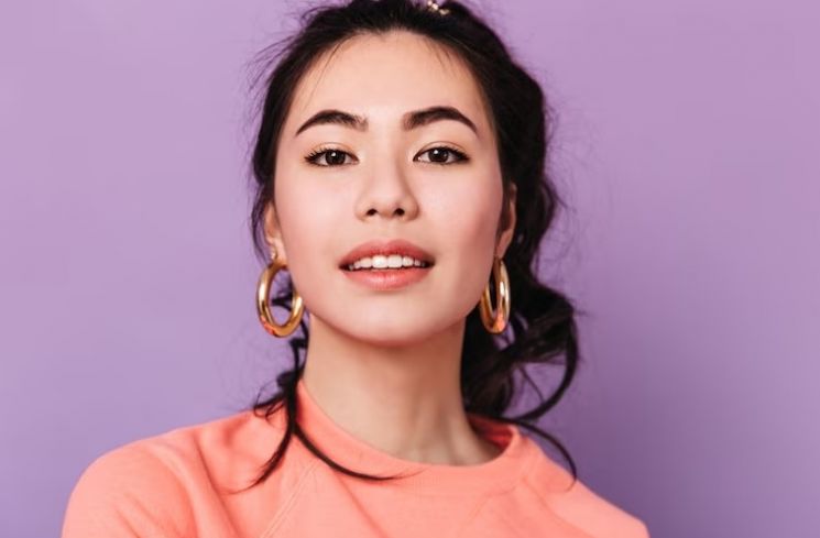 Ilustrasi piercing atau tindik. (Freepik)