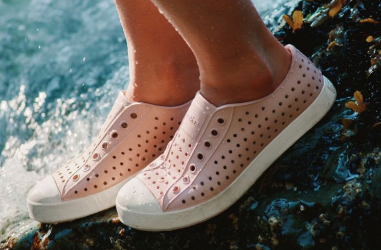 Sepatu Ramah Lingkungan (nativeshoes.com)