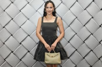 Gaya Pevita Pearce: 4 Inspirasi OOTD Minimalis tapi Tetap Classy!