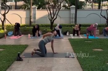 Morning Flow: Yoga Pagi di Alam Terbuka, Cara Baru Mulai Hari dengan Lebih Segar