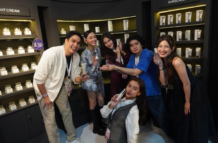 7 Artis Bikin Skincare Sendiri. (dok. Artist Inc) 
