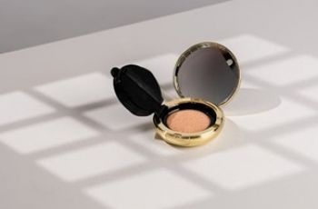 Mau Makeup Flawless tapi Ringan? Ini 4 Cushion Water-Based yang Wajib Kamu Coba!