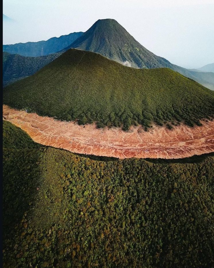 gunung gede (Instagram/@infopendaki_id)