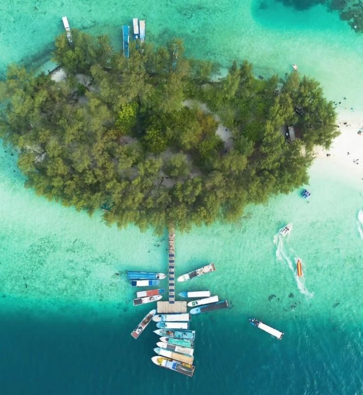 kepulauan seribu (Instagram @pulauharapan_id)