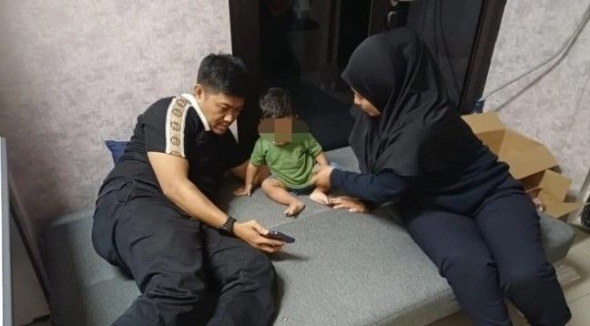 Potret Ibu dan Bayi Terbaring di Tahanan Bikin Publik Tersentuh, Polisi Ungkap Faktanya. (Foto: Dok. Polres Metro Jakarta Pusat)