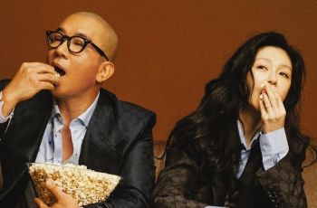 Koo Jun Yup dan Cinta Sejati: Duduk Diam di Makam Barbie Hsu, Bikin Mewek Satu Internet
