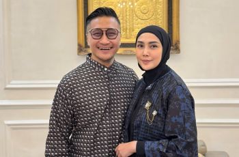Arie Untung Kena Tipu Online Shop Dua Kali: Kisah Sepatu Fiktif yang Bikin Elus Dada