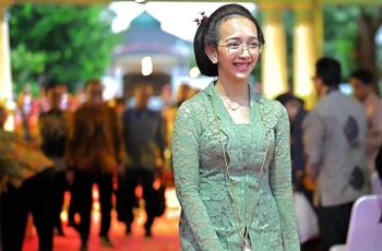 Premium Jawa Vibes! GKR Bendara Tunjukkan Tata Krama Makan yang Elegan
