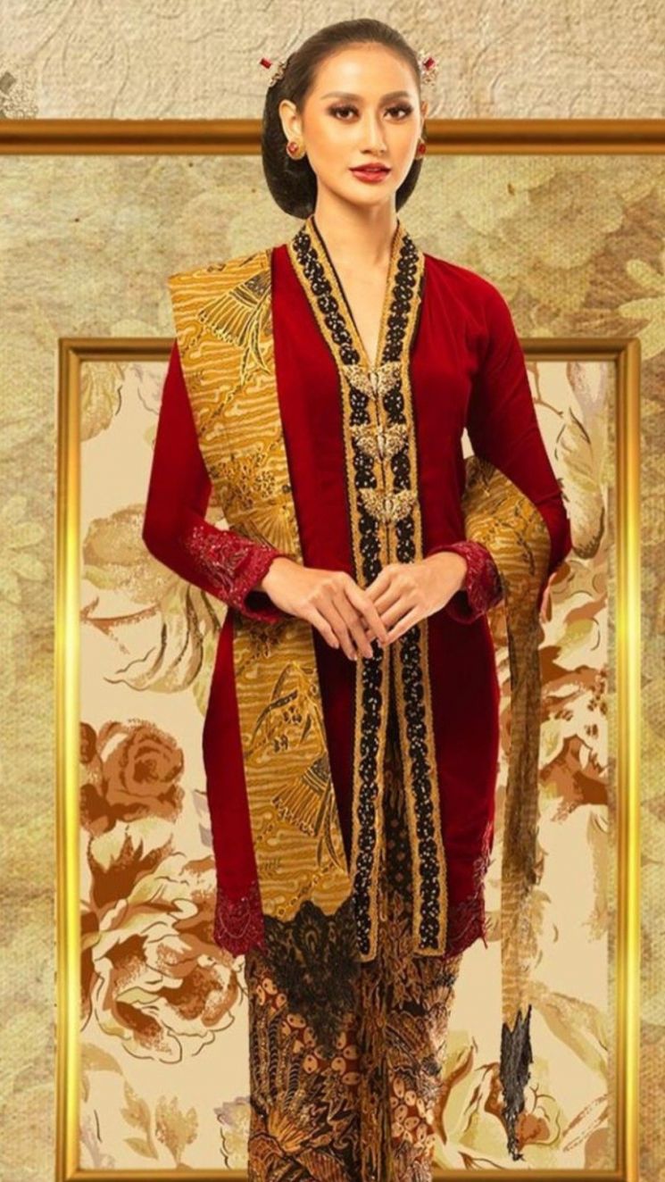 Kebaya Jawa (pinterest/@SophieKeiko2)