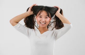 No More Rambut Lepek! Ini 5 Rekomendasi Dry Shampoo Buat Kamu yang Mager Keramas