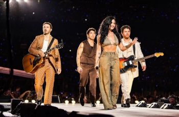 Pernah Pacaran, Demi Lovato dan Joe Jonas Balikan di Atas Panggung