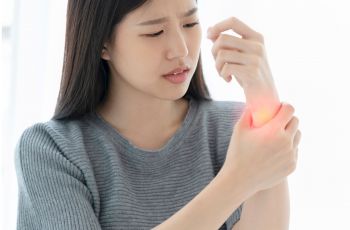 Atrofi Itu Apa? Kenali Penyebab dan Gejala yang Bikin Otot Mengecil dan Tubuh Susah Gerak
