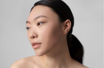 Bikin Wajah Tirus Sekejap, Tapi Risiko Besar Mengintai: Fakta di Balik Tren Buccal Fat Removal!