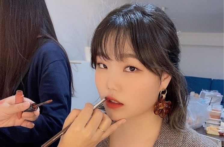 Potret Lee Suhyun AKMU (Instagram/@akmu_suhyun)