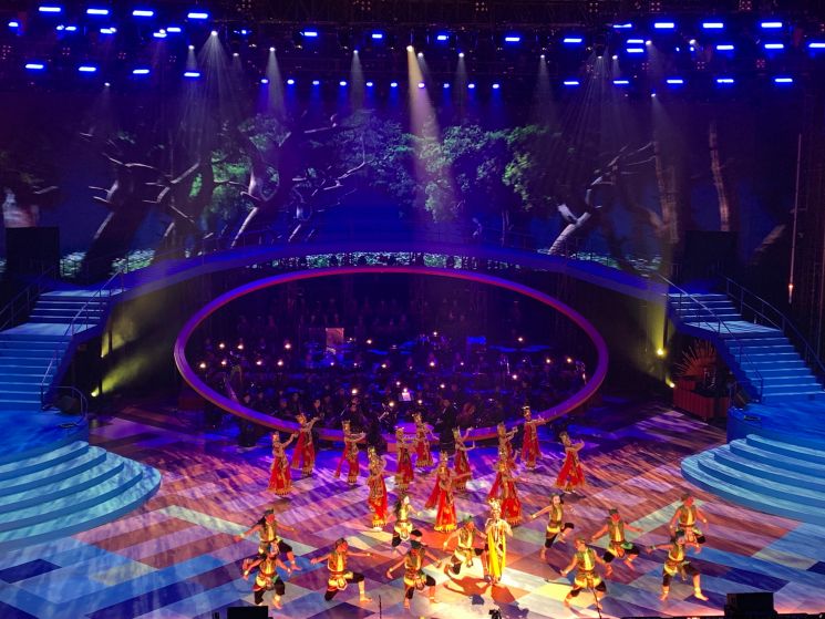 Pagelaran Sabang Merauke The Indonesian Broadway 2025. (Dewiku.com/Himayatul Azizah)
