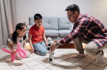 Saat Ayah di Swedia Jadi Latte Dad, Indonesia Masih Berjuang Atasi Fatherless
