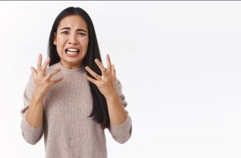 Sama Teman Bisa Sabar, Tapi Sama Orang Tua Gampang Meledak: Normal Nggak Sih?