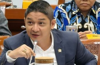 Isu Pasha Ungu Mengundurkan Diri, Alasannya Menampar Anggota Parlemen Lain! Benar Atau Hoaks?