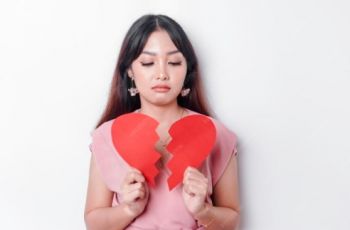 Cewek Gen Z Sepakat: Ghosting Lebih Nyakitin Daripada Silent Treatment!