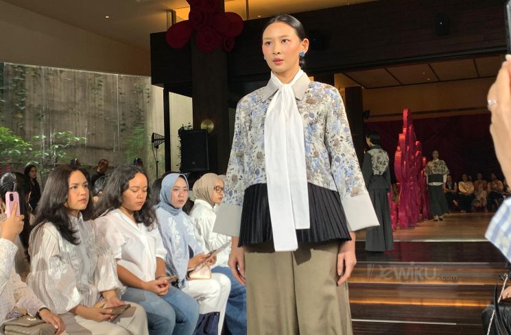 Koleksi Terbaru Studio Tui (Dewiku/Himayatul Azizah)