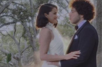 Dream Wedding ala Selena Gomez-Benny Blanco, Bikin Gen Z Kepincut Elegannya