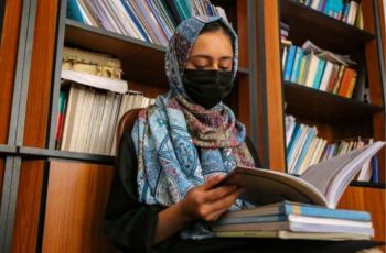 Segregasi Gender: Taliban Larang Buku Karya Penulis Perempuan, Simbol Baru Penyekapan Pikiran di Afganistan
