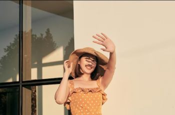 Glowing Nggak Cuma dari Filter: Pentingnya Pengetahuan Memilih Sunscreen Buat Remaja