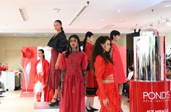 Ketika Usia Jadi Label: Cerita Para Desainer Perempuan yang Menolak Tunduk pada Ageism