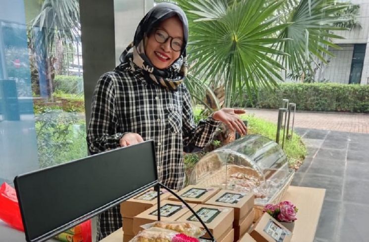 Inspirasi Bu Tami: Istri Pengemudi yang Buktikan Perempuan Bisa Mandiri Secara Ekonomi